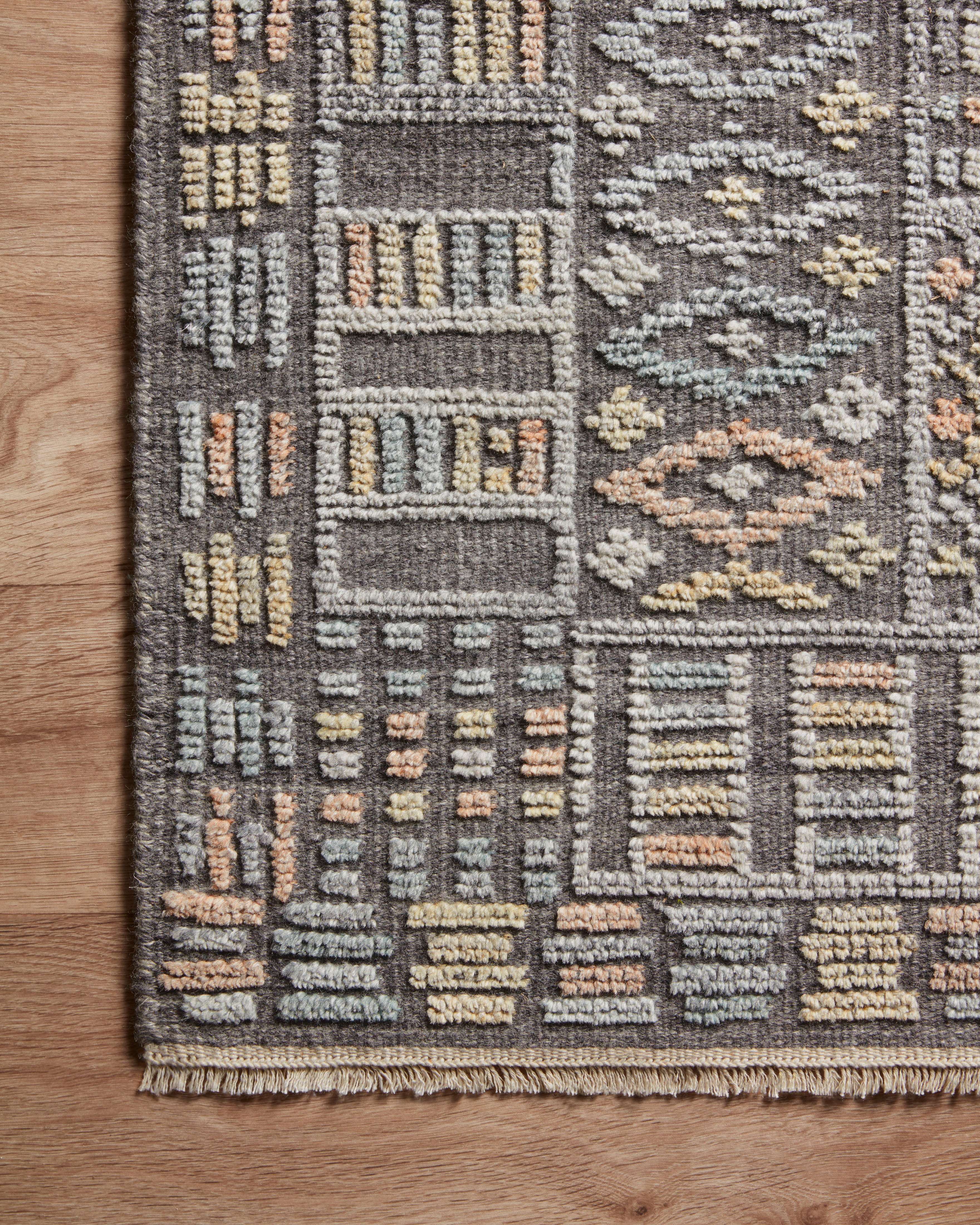 Experience Luxury with the Nola IV Rug