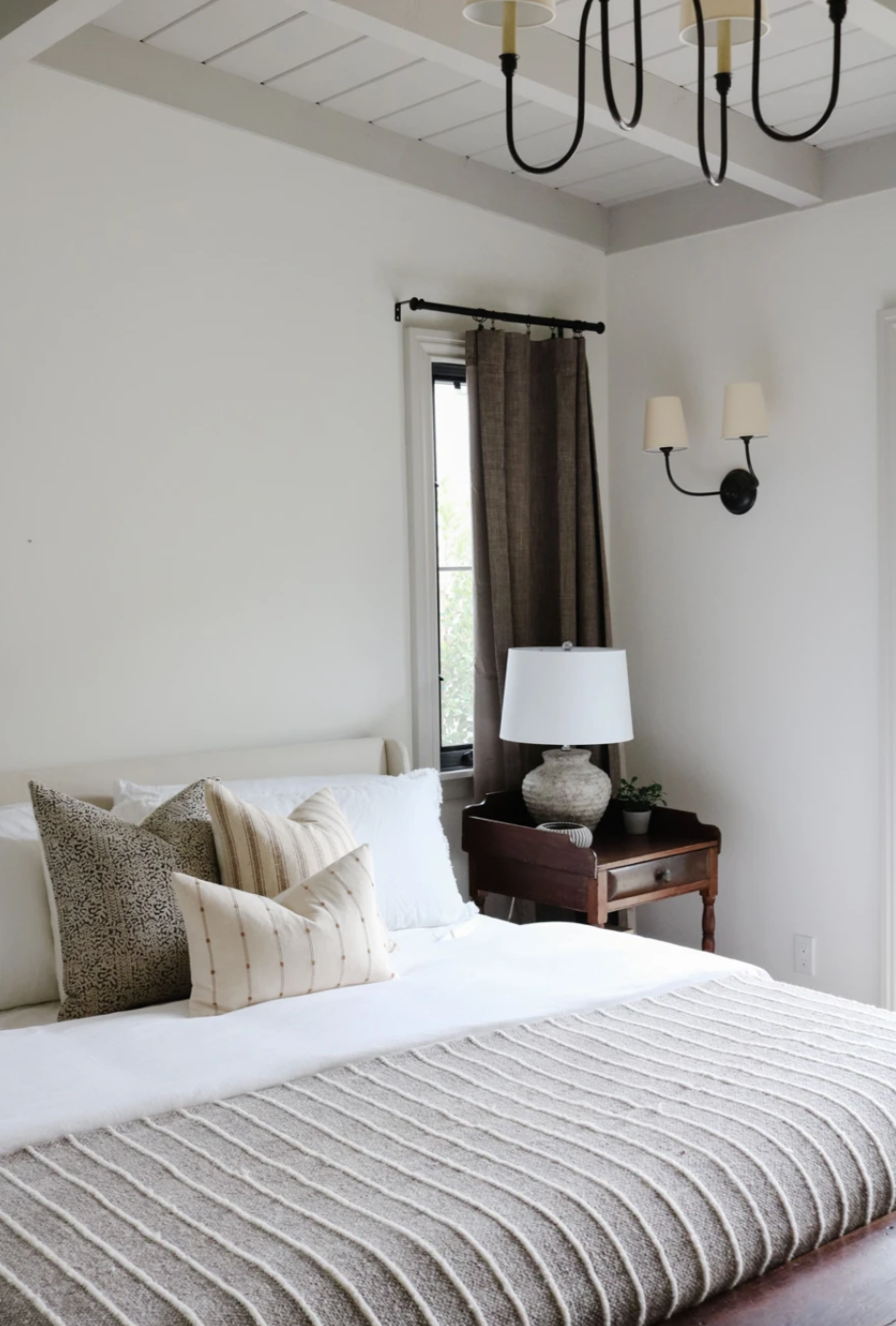 3 Ada Stripe Pillow Cover in Bed
